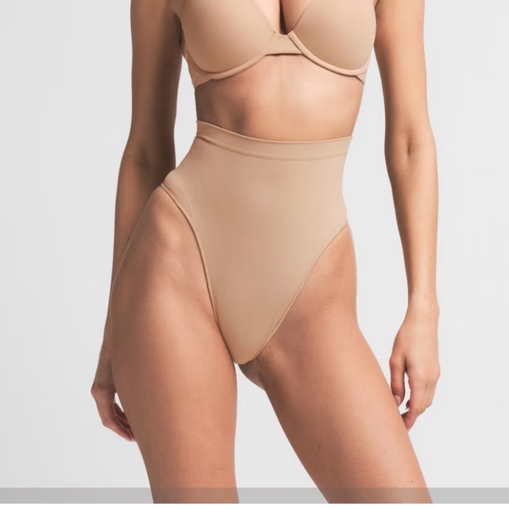 SKIMS Core Control Thong Shapeware